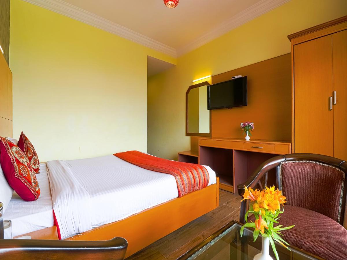 The Byke Sunshine Grand Hotel Ooty Exterior photo